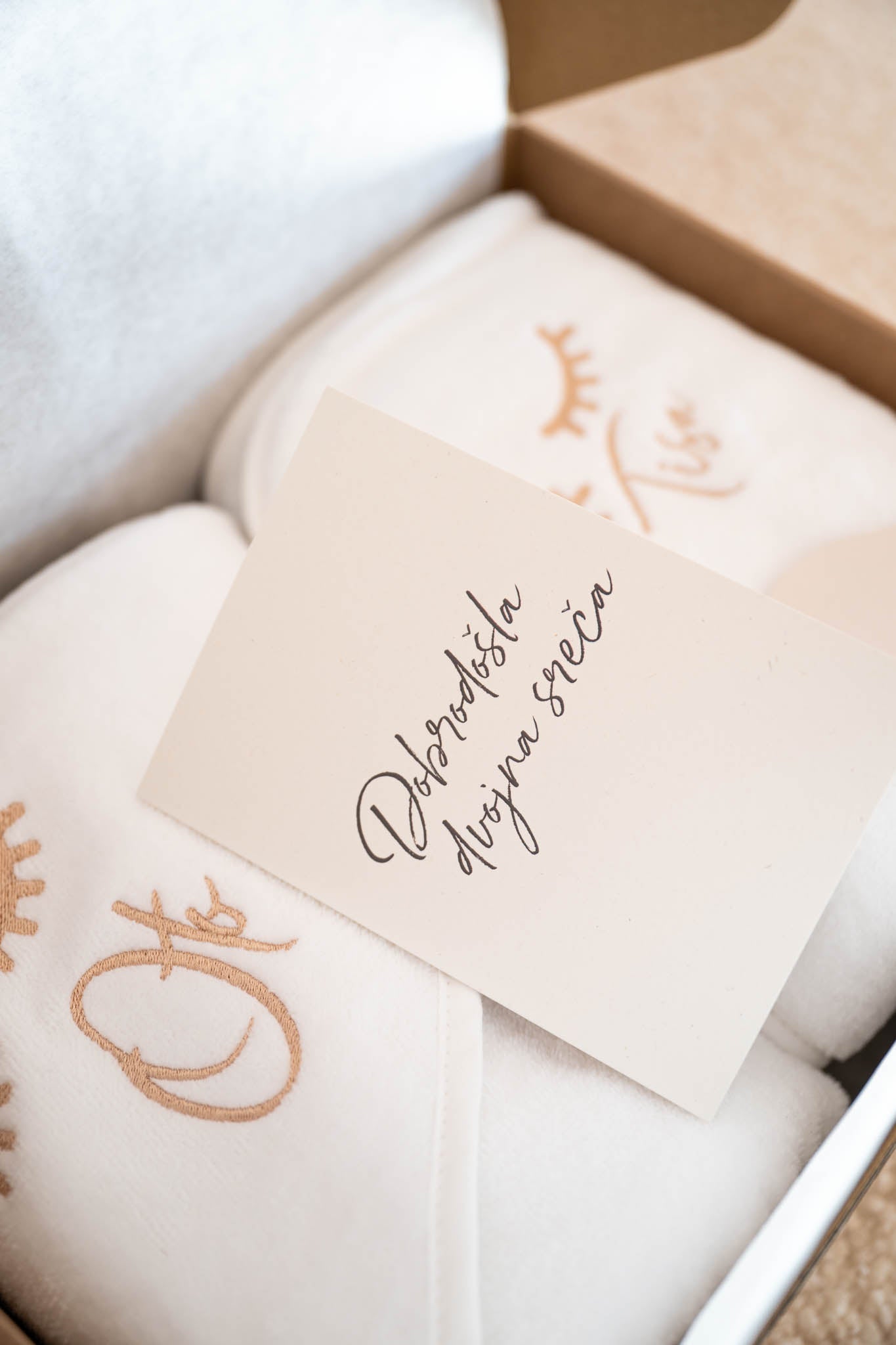 Set dvojna sreča + voščilnica ob rojstvu (Telegram)